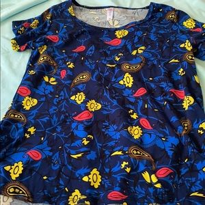 Lularoe classic tee